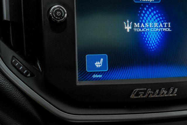 Used 2016 Maserati Ghibli RWD image 23