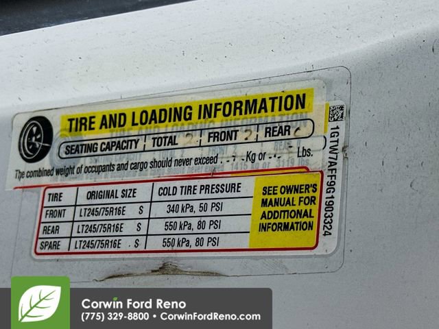 Used 2016 GMC Savana 2500 RWD image 28