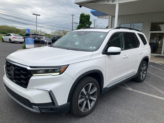 Certified 2025 Honda Pilot Elite image 9