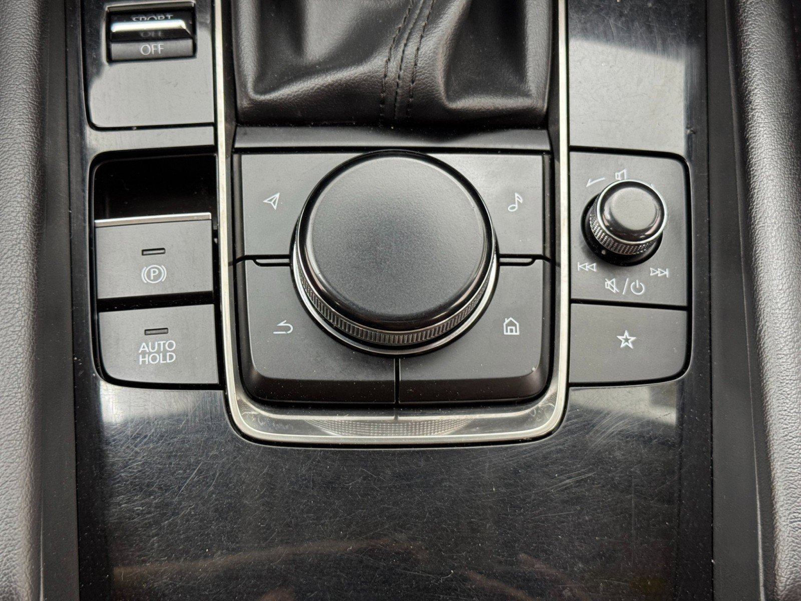 Used 2023 MAZDA MAZDA3 s image 31