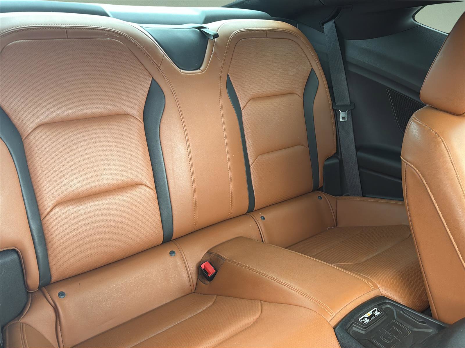 Used 2018 Chevrolet Camaro SS RWD image 21