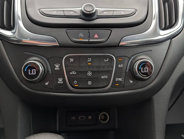 Used 2023 Chevrolet Equinox LT AWD/4WD image 23