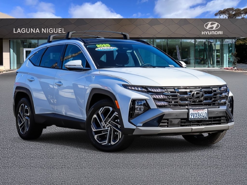 Certified 2025 Hyundai Tucson Limited AWD/4WD image 1