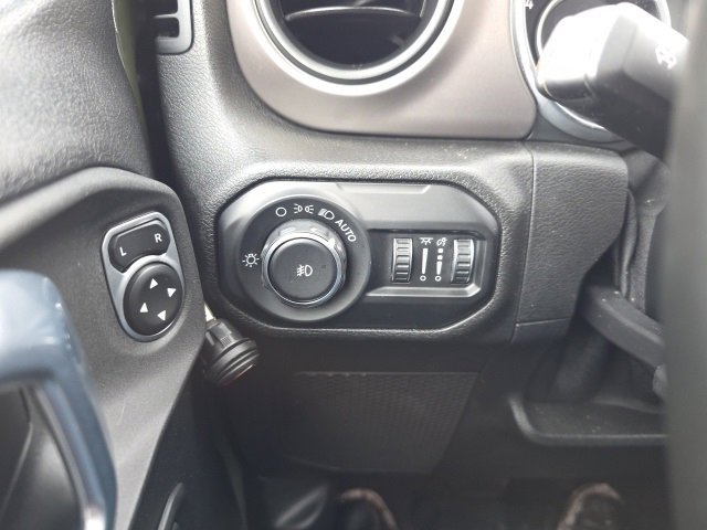 Used 2020 Jeep Wrangler Unlimited Sport S image 15