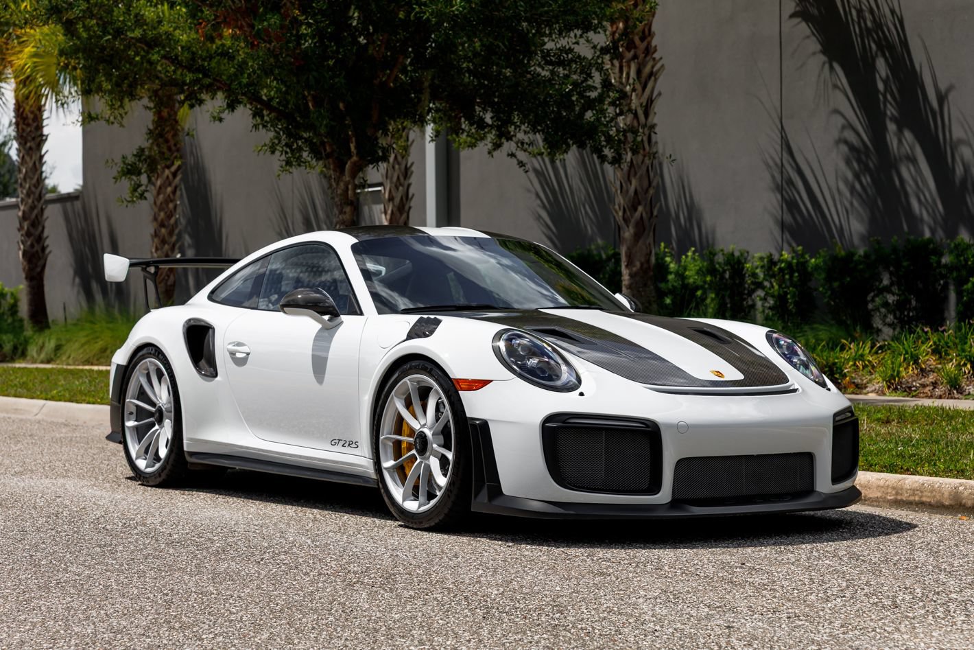 Used 2018 Porsche 911 GT2 RS w/ Weissach Package RWD image 11