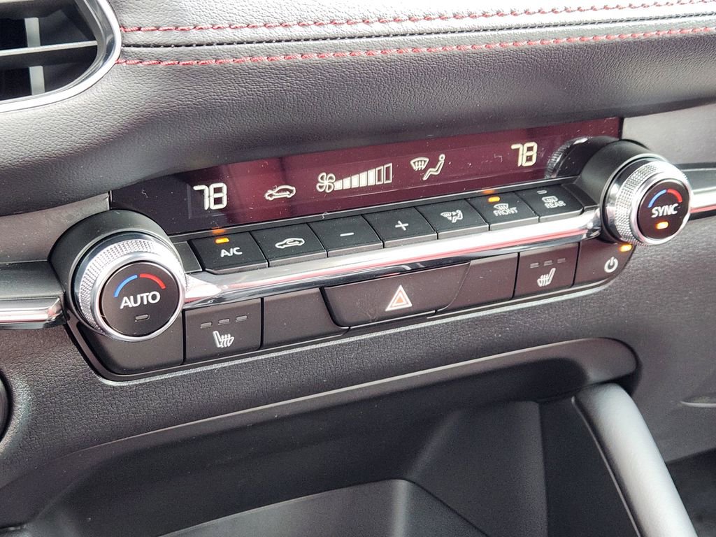 New 2026 MAZDA MAZDA3 Carbon image 10