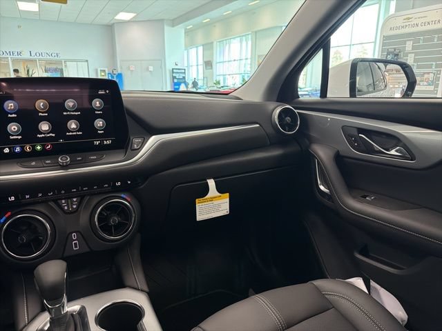 New 2026 Chevrolet Blazer LT w/ LPO, Floor Liner Package AWD/4WD image 28