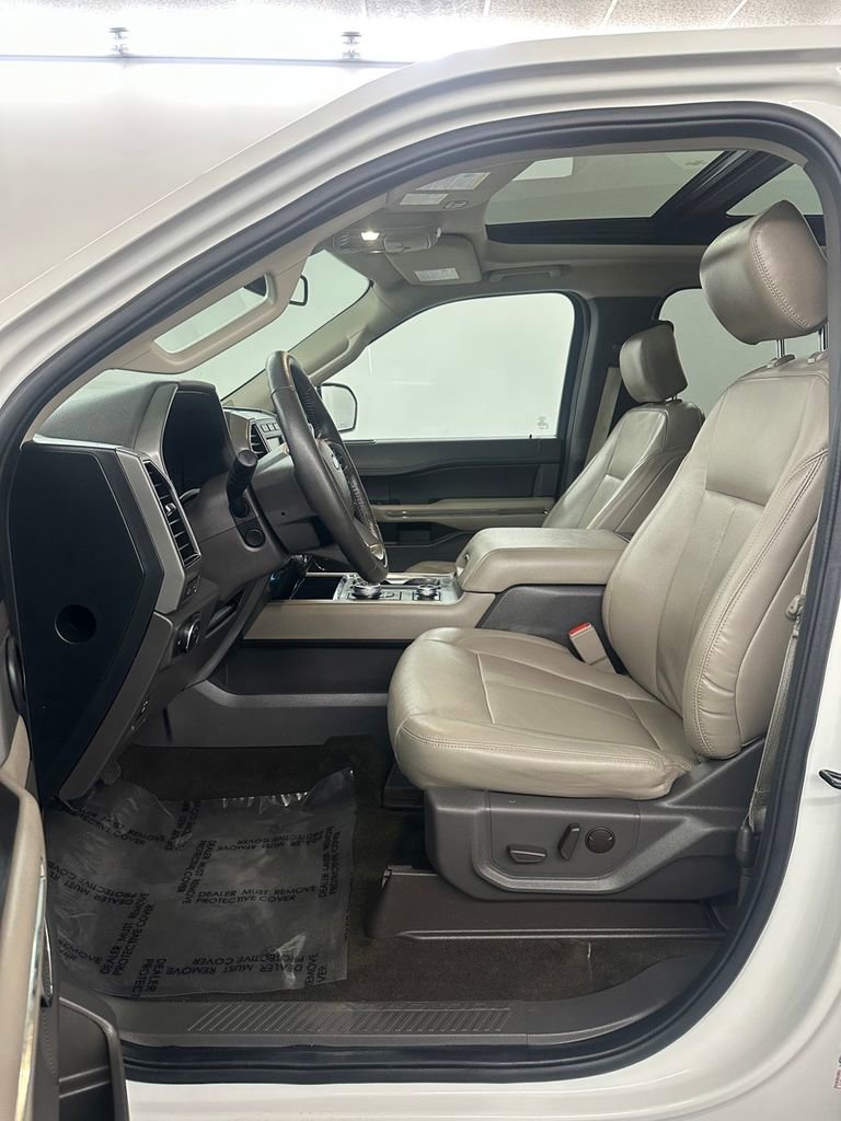 Used 2020 Ford Expedition XLT w/ Equipment Group 202A image 12