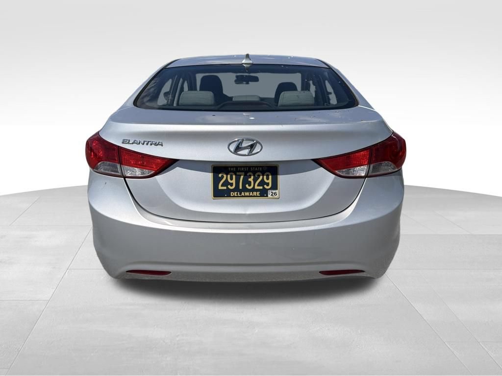 Used 2013 Hyundai Elantra GLS w/ Preferred Pkg FWD image 4