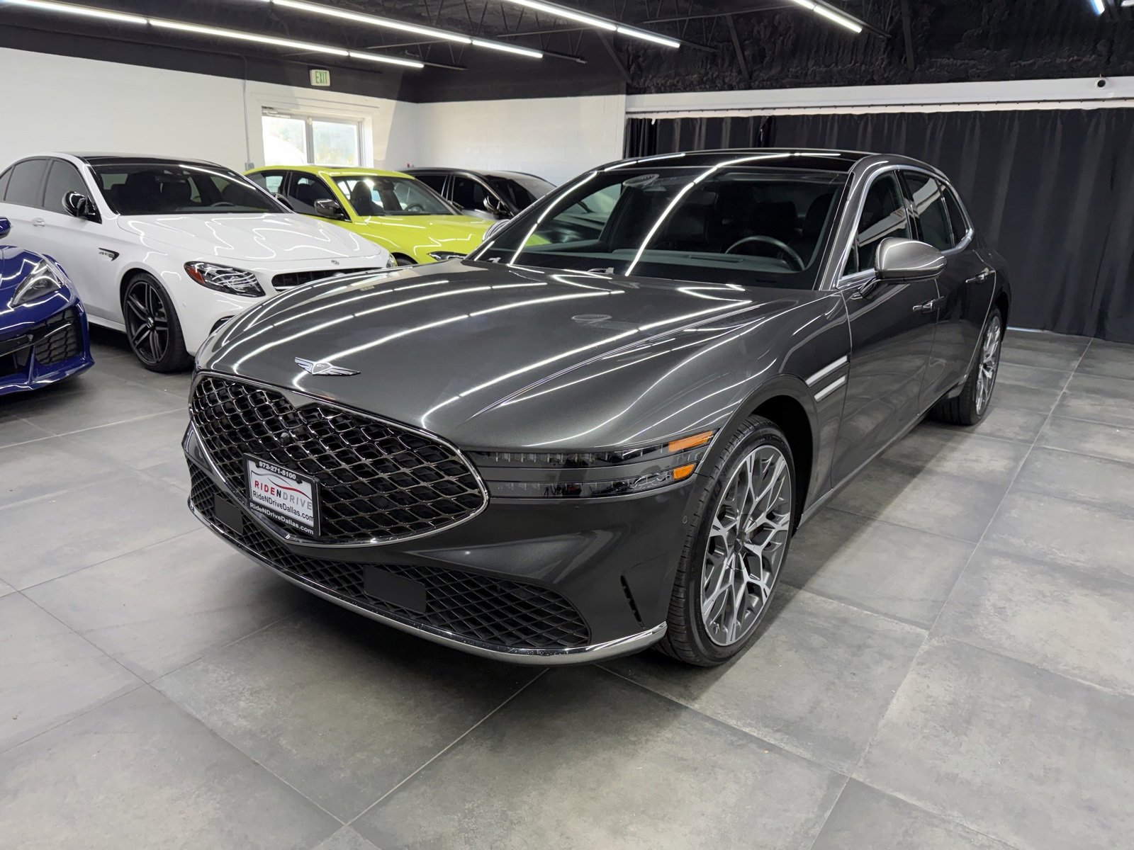 Used 2023 Genesis G90 3.5T image 1