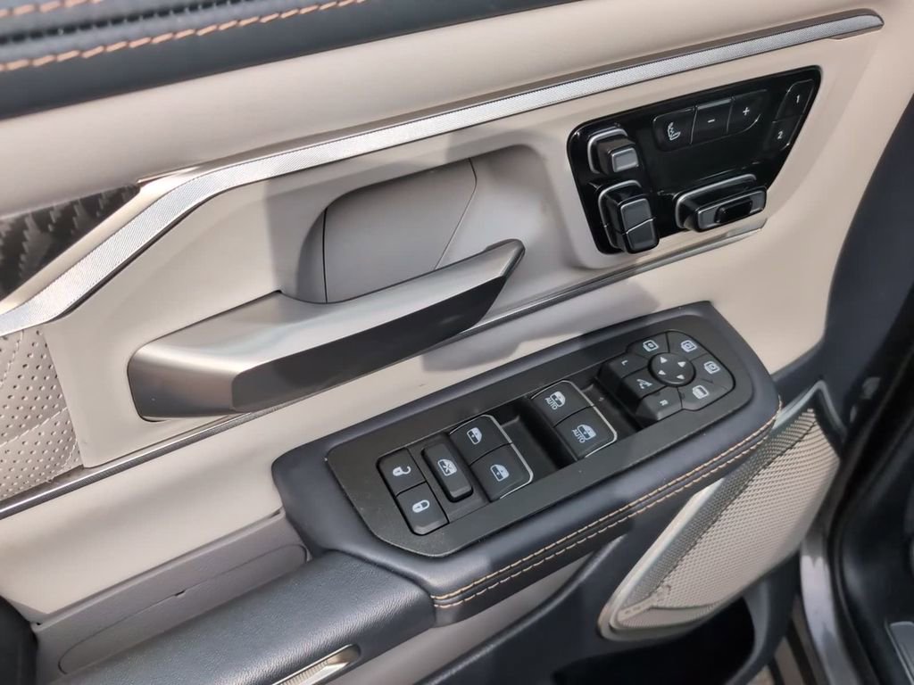 Used 2025 RAM 1500 Tungsten w/ Towing Technology Group AWD/4WD image 19