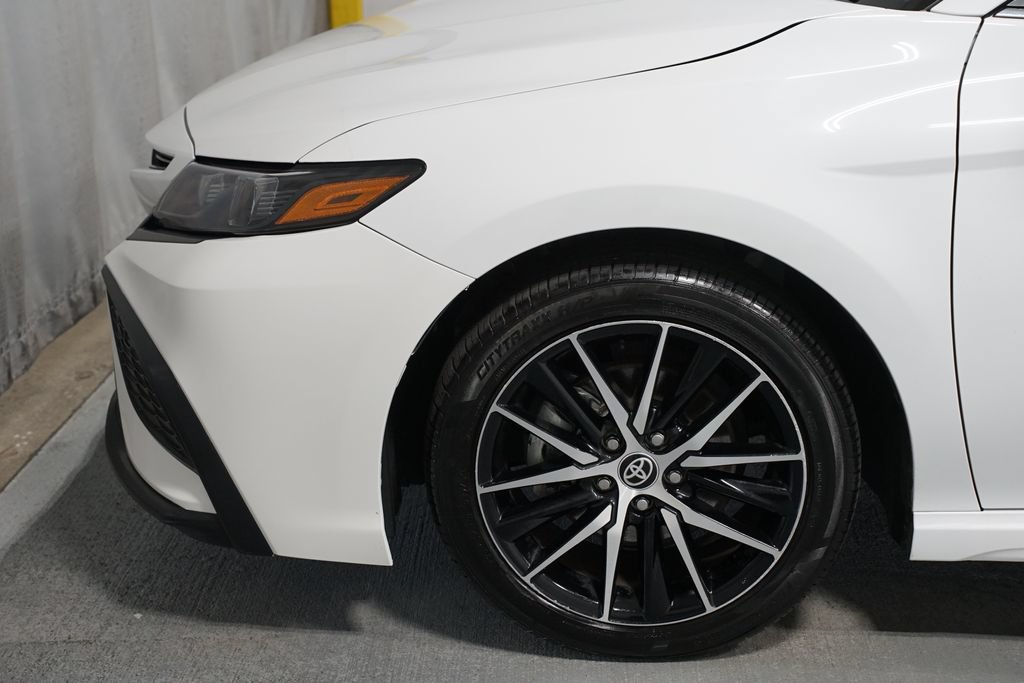 Certified 2024 Toyota Camry SE FWD image 5