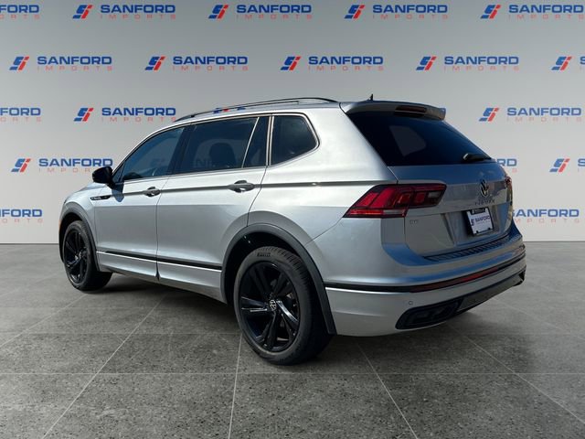 Used 2023 Volkswagen Tiguan SE R-Line image 3