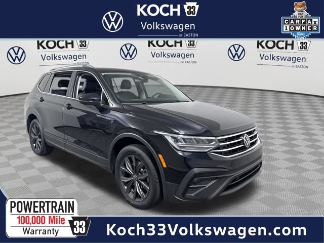 Used 2023 Volkswagen Tiguan SE w/ Panoramic Sunroof Package AWD/4WD image 1