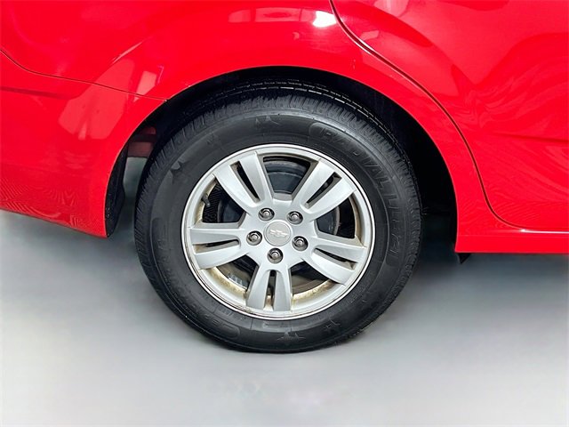 Used 2015 Chevrolet Sonic LT image 31
