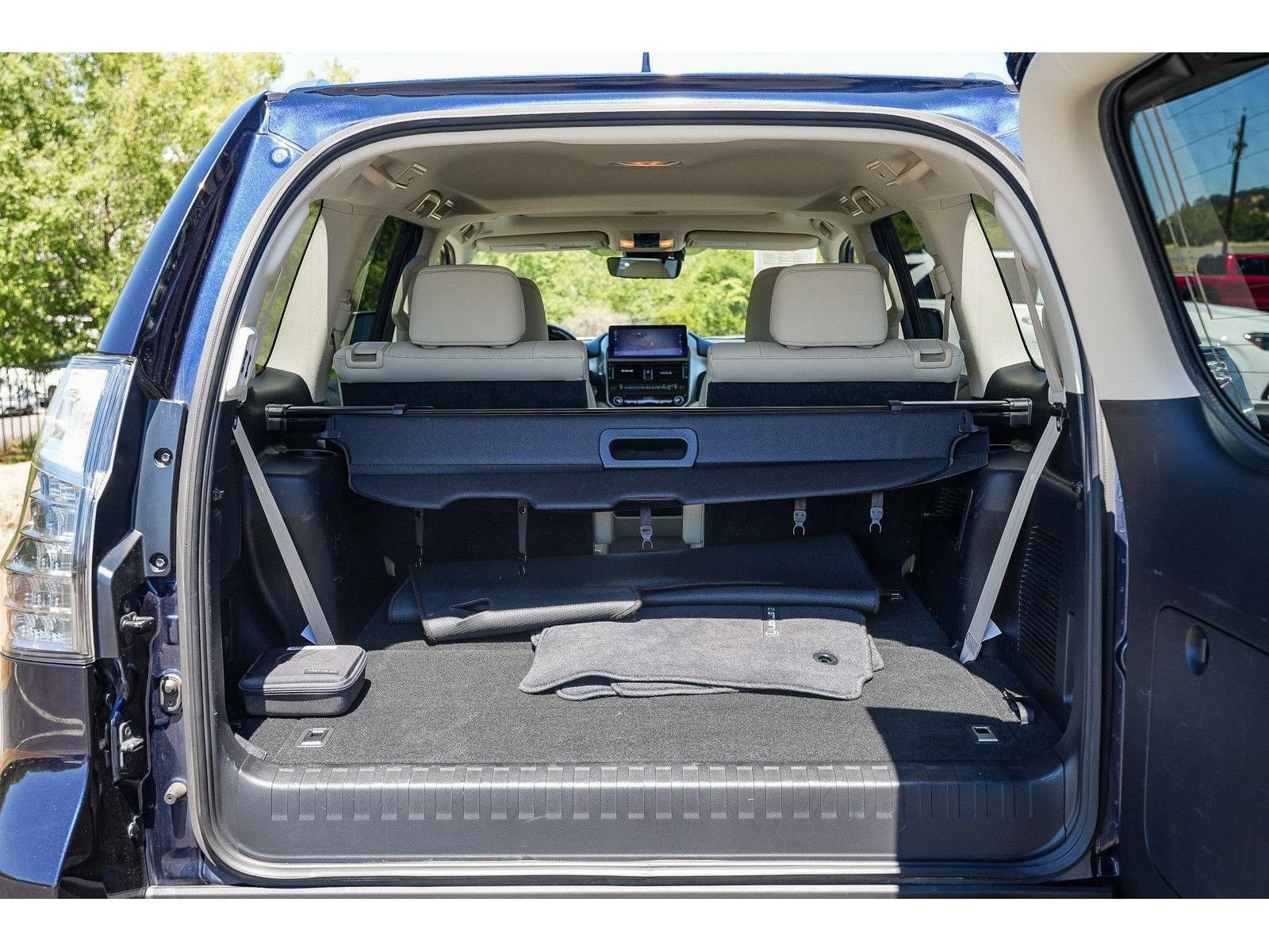 Used 2022 Lexus GX 460 Premium AWD/4WD image 27