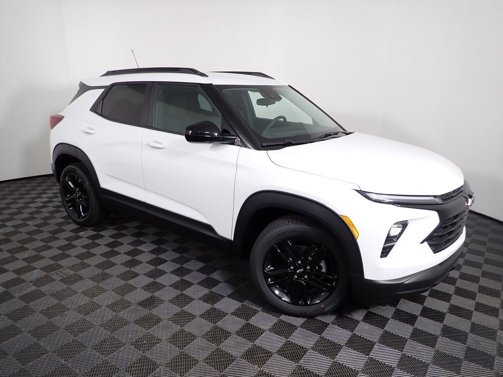 New 2026 Chevrolet TrailBlazer LT w/ Midnight Edition FWD image 5