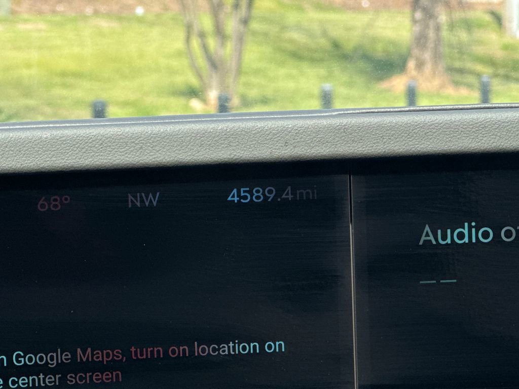 Used 2025 Lincoln Nautilus Reserve image 16