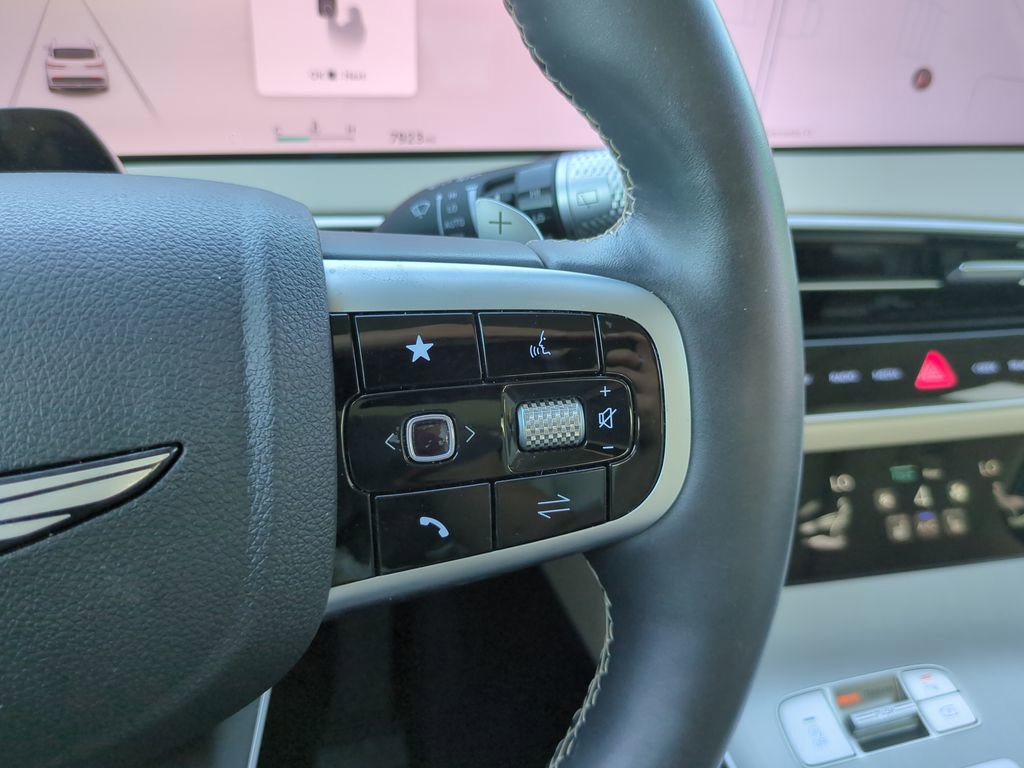 Used 2026 Genesis GV70 2.5T Select AWD/4WD image 22