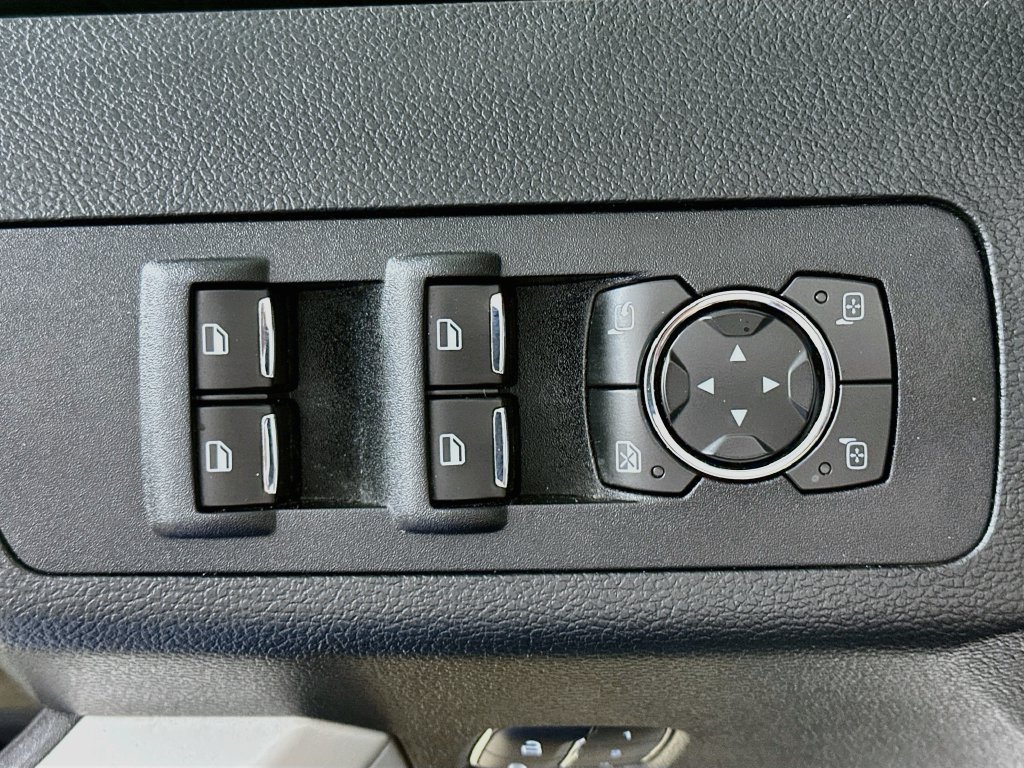 Used 2015 Ford F150 Lariat w/ Equipment Group 502A Luxury RWD image 22