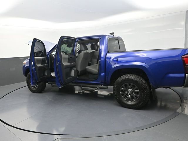 Used 2022 Toyota Tacoma SR5 image 34
