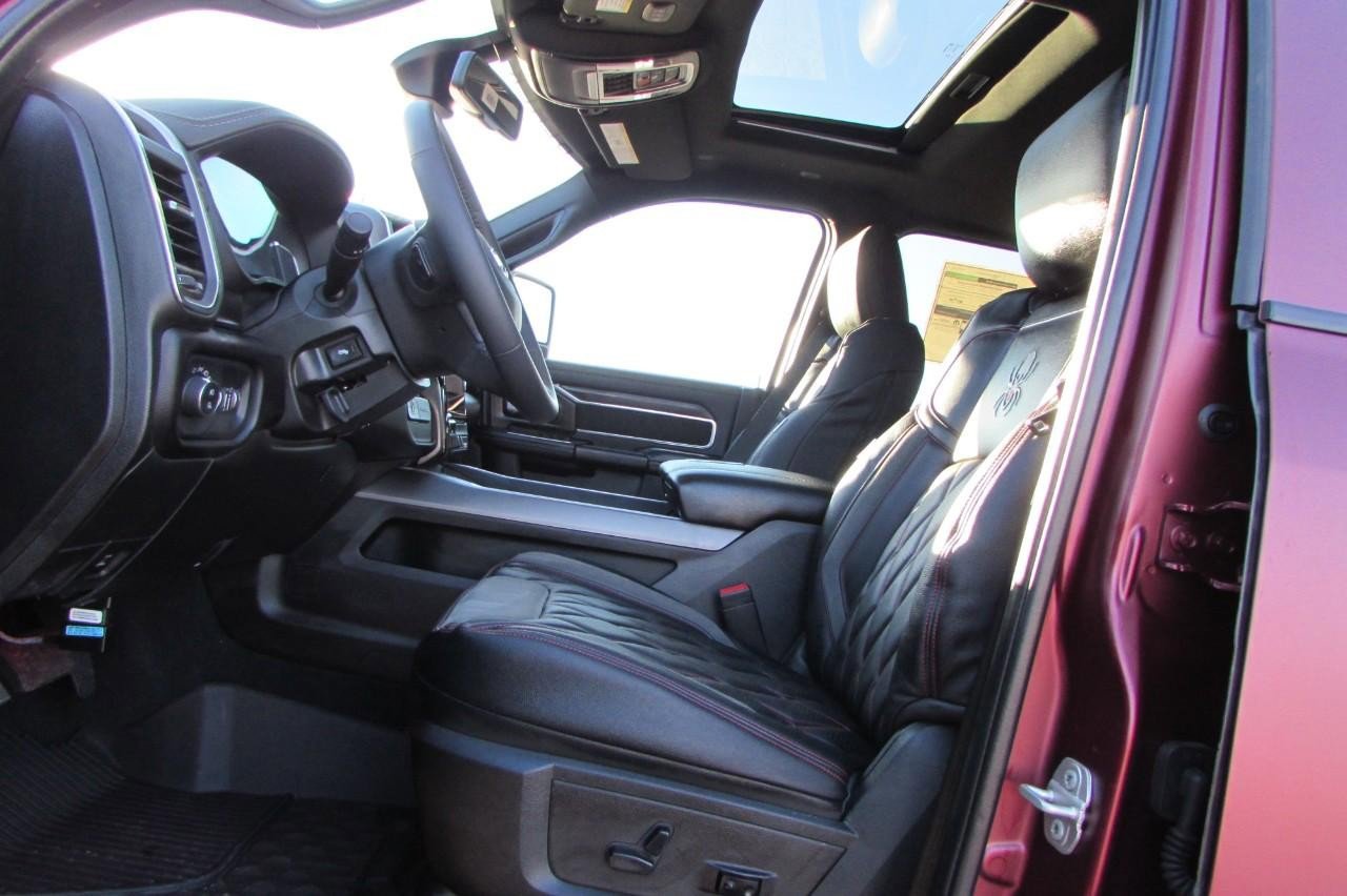 New 2024 RAM 3500 Laramie w/ Night Edition image 15