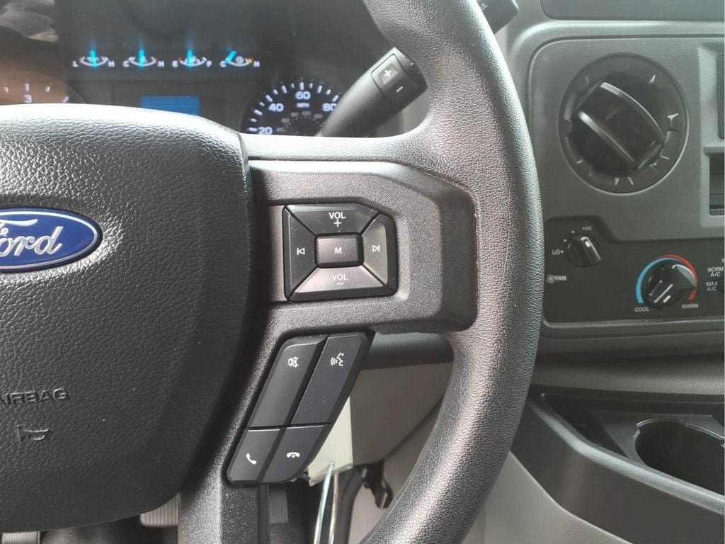 Used 2023 Ford E-450 and Econoline 450 Super Duty w/ Power Windows & Locks Group RWD image 29