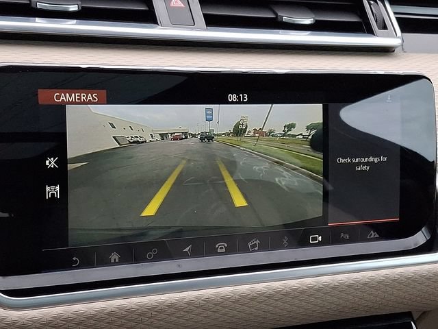 Used 2018 Land Rover Range Rover Velar R-Dynamic SE AWD/4WD image 18