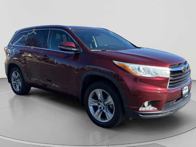Used 2014 Toyota Highlander Limited w/ Driver Technology Package AWD/4WD image 6