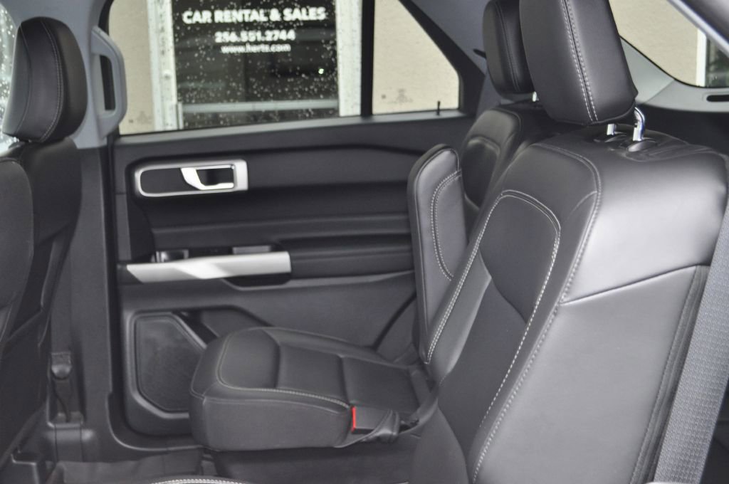 Used 2024 Ford Explorer XLT w/ Equipment Group 202A image 15