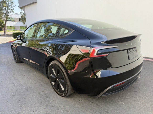 Used 2025 Tesla Model 3 Long Range AWD/4WD image 4