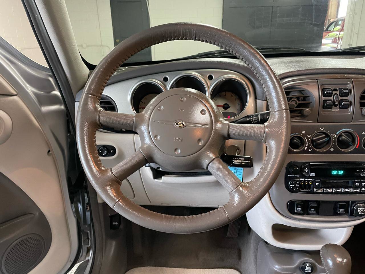 Used 2001 Chrysler PT Cruiser FWD image 14