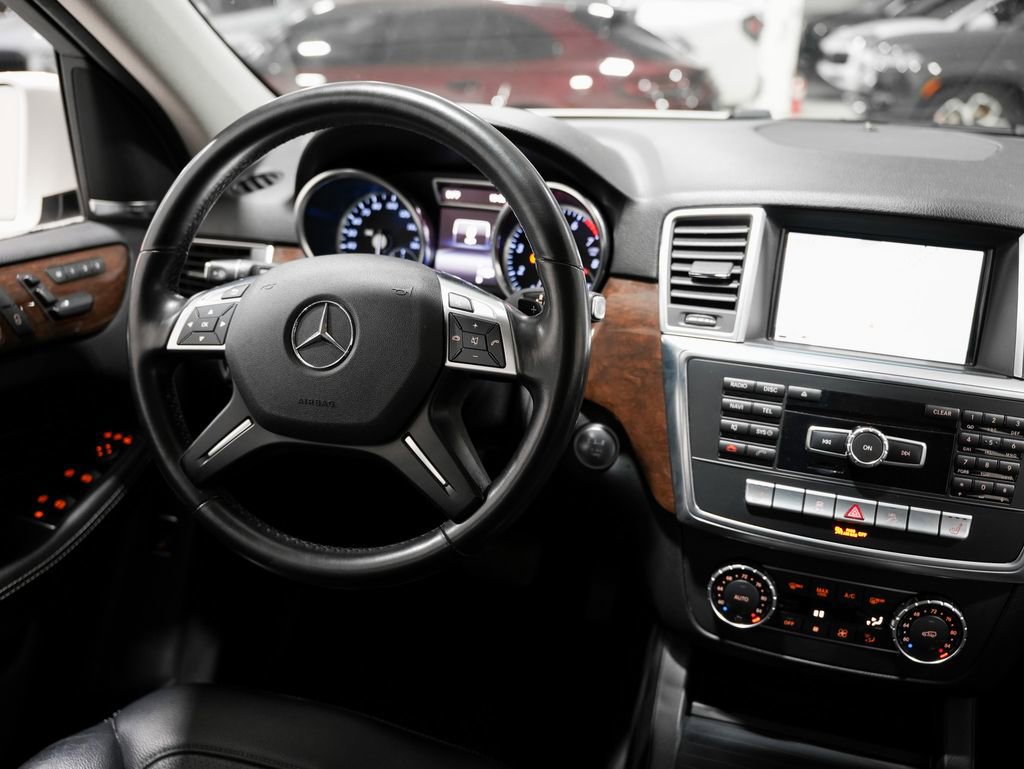 Used 2015 Mercedes-Benz ML 350 4MATIC image 11