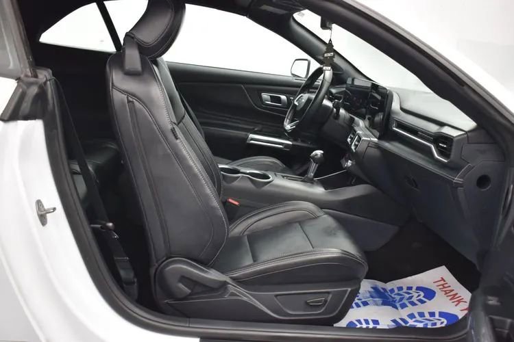 Used 2025 Ford Mustang Premium RWD image 15