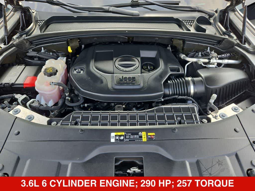 Used 2021 Jeep Grand Cherokee L Overland w/ Luxury Tech Group IV AWD/4WD image 13