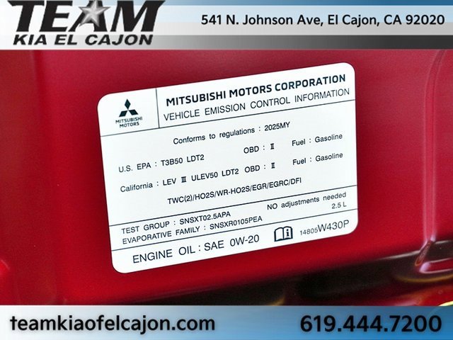 Used 2025 Mitsubishi Outlander SEL image 39