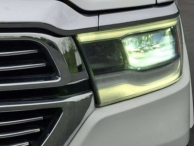 Used 2022 RAM 1500 Laramie AWD/4WD image 12