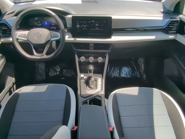 Used 2025 Volkswagen Taos S FWD image 11