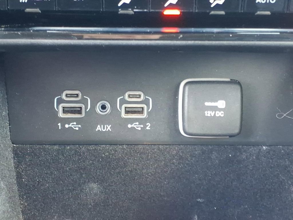 Used 2021 Jeep Grand Cherokee L Limited image 18