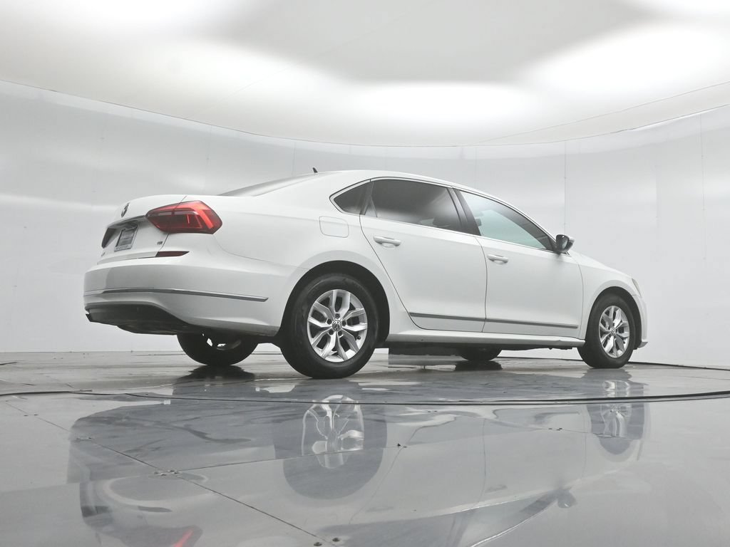 Used 2017 Volkswagen Passat 1.8T S FWD image 49