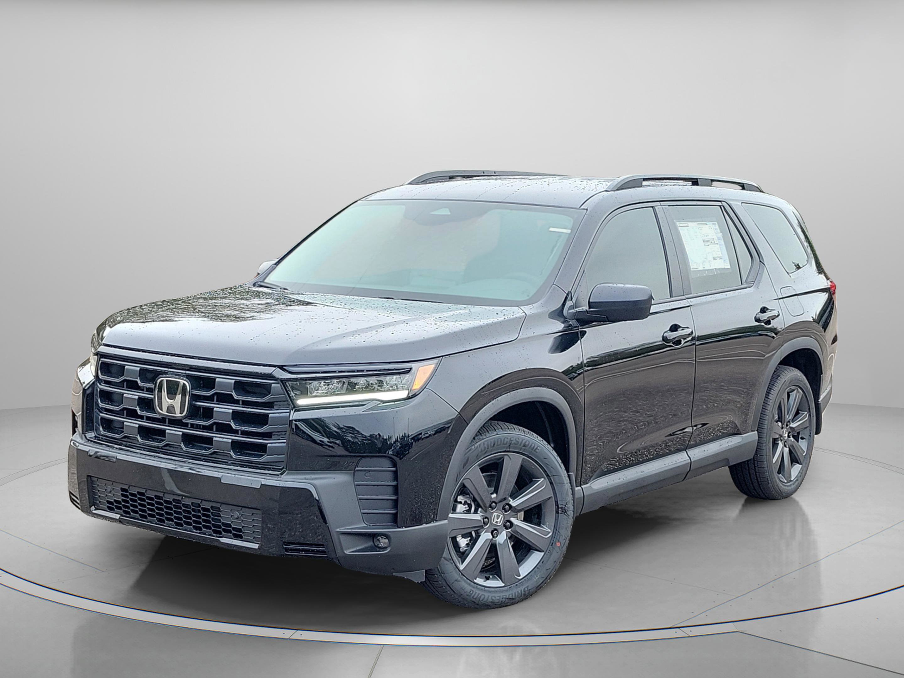 New 2026 Honda Pilot Sport image 2