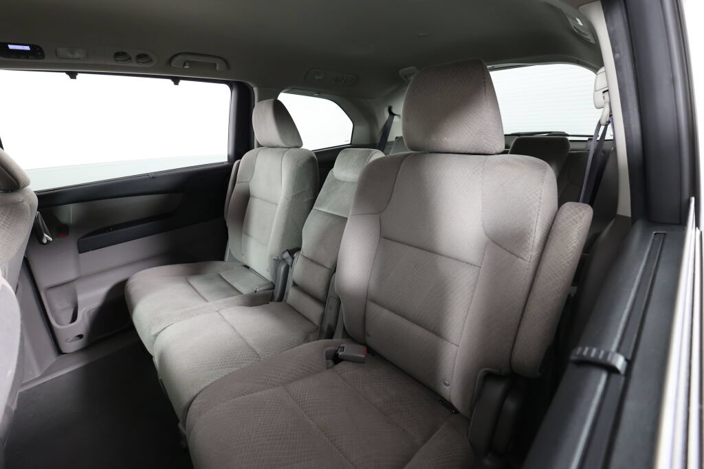 Used 2015 Honda Odyssey EX image 15