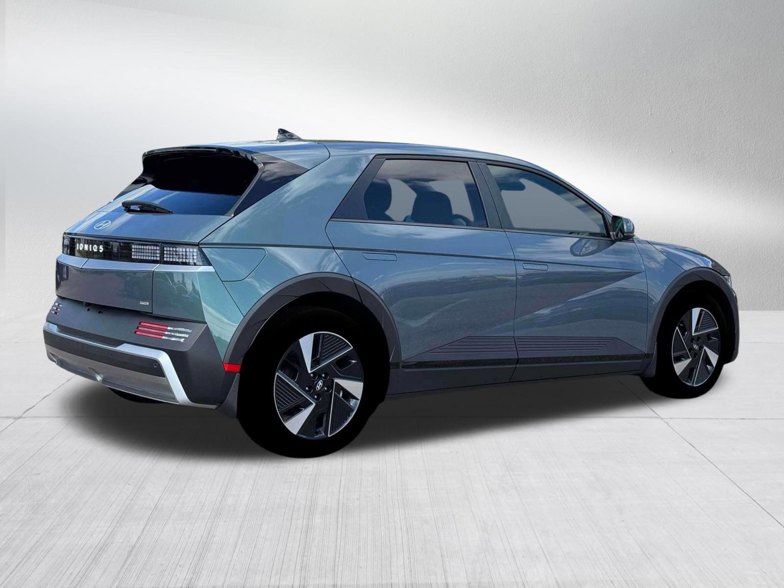 New 2026 Hyundai Ioniq 5 SEL image 8