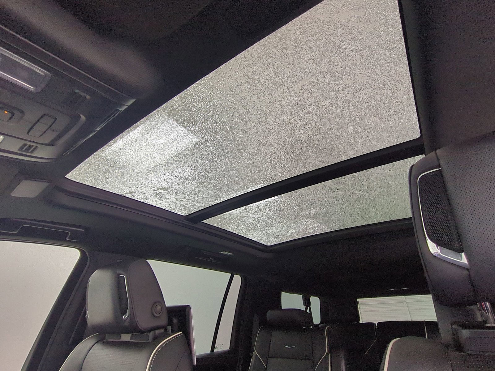 Used 2023 Cadillac Escalade ESV Sport w/ LPO, ONYX Package image 21