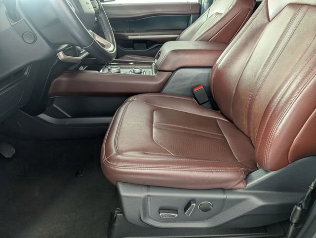 Used 2024 Ford Expedition Max Limited AWD/4WD image 14
