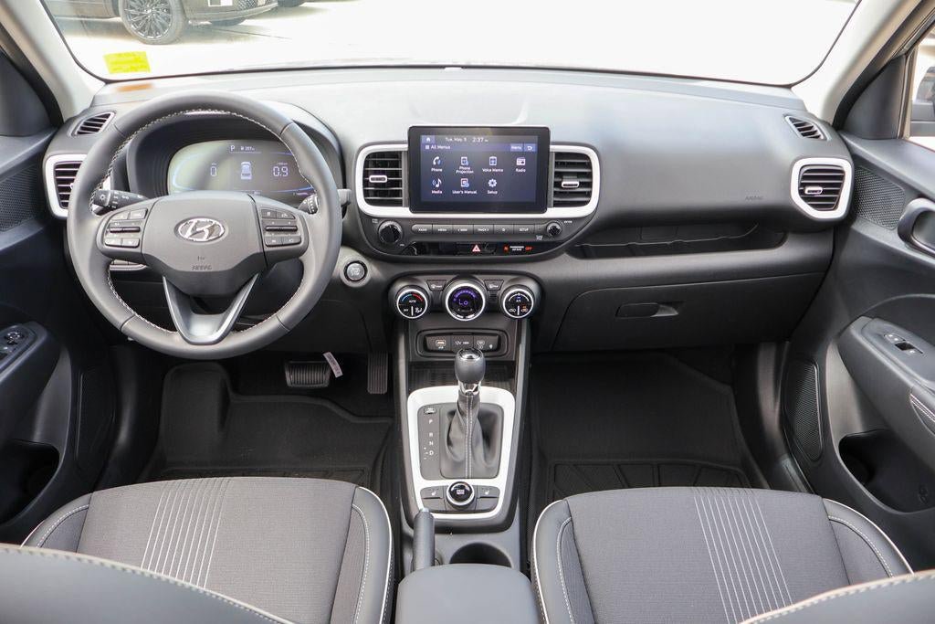 New 2026 Hyundai Venue SEL FWD image 6
