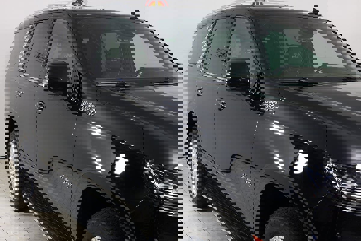 Used 2024 Chevrolet Tahoe High Country image 40