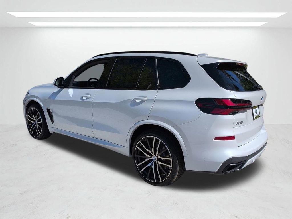 New 2026 BMW X5 xDrive40i w/ Executive Package image 6