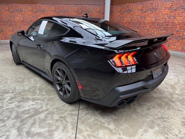 Used 2025 Ford Mustang Dark Horse image 3