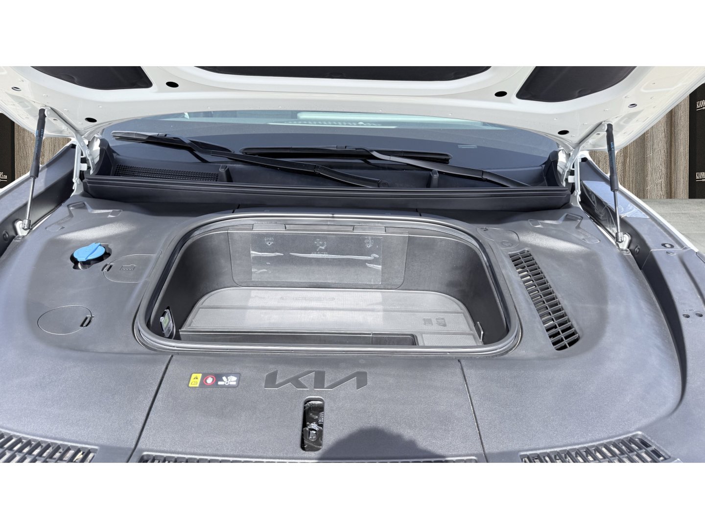 Used 2024 Kia EV9 Land AWD/4WD image 22